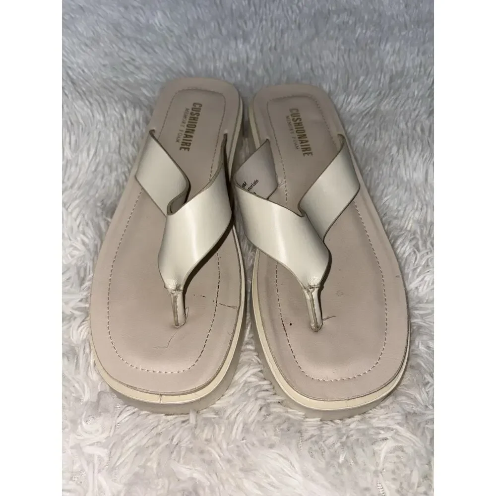 Cushionaire “Pippin” Women’s 8 Ivory Platform Flip Flops. Memory Foam. Grt Pair